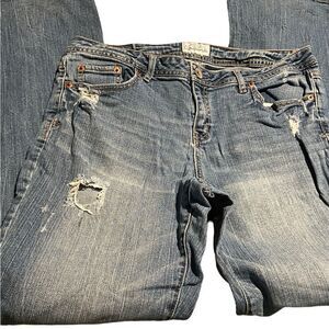 Aeropostale size 11/12 regular Chelsea Bootcut distressed great look